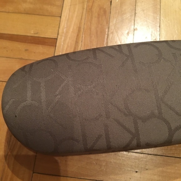 CALVIN Klein glasses case​​​​​​​​ - Picture 2 of 4